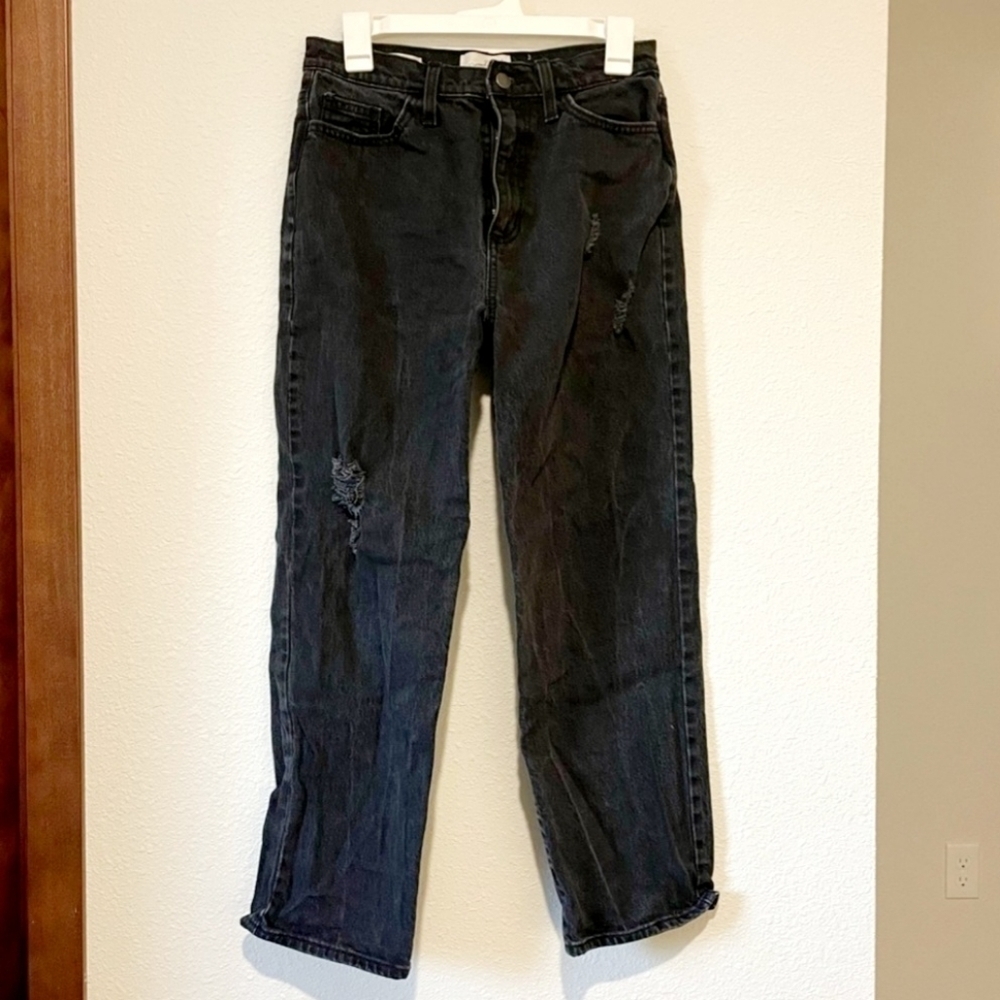 Universal Thread Vintage Straight Leg High Waist Black Cropped Jeans 00 / 24R